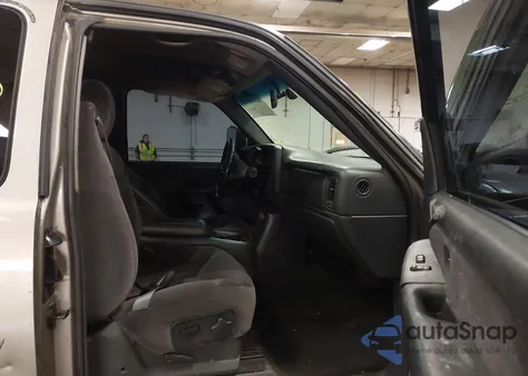 2002 GMC Sierra 1500 Sle z USA, uszkodzony, nr VIN 2GTEK19TX21140454